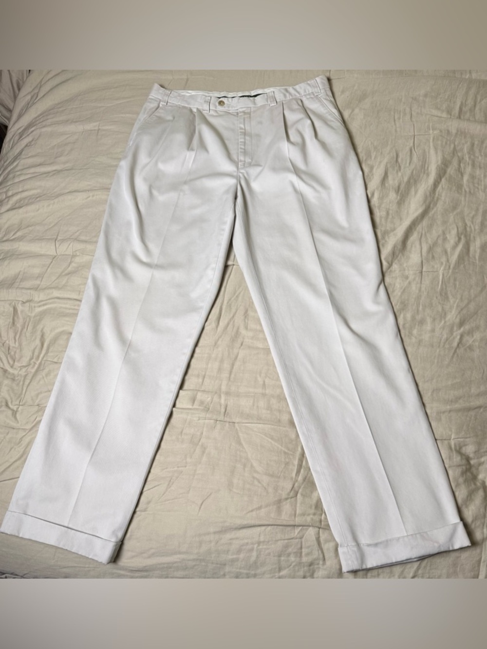 Men's White Pleated Dress Pants - Tailored Classic